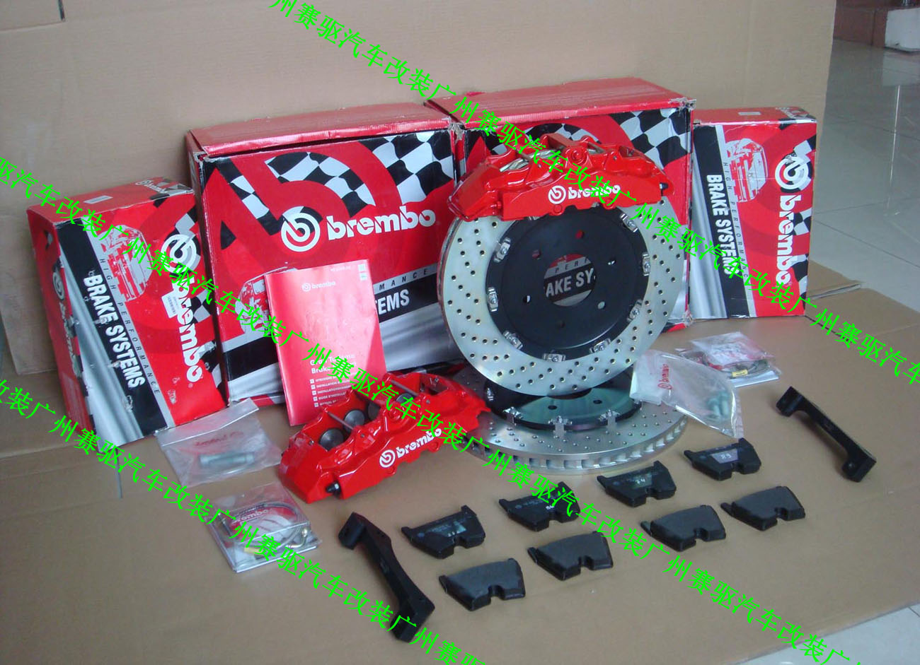 奔馳GL350/GL450改裝BREMBO大8活塞卡鉗剎車套裝 GL350、450專用brembo競技版剎車鮑魚