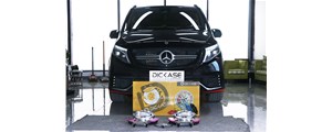 奔馳威霆高速上剎車偏軟，升級DICASE六活塞剎車經濟且實用