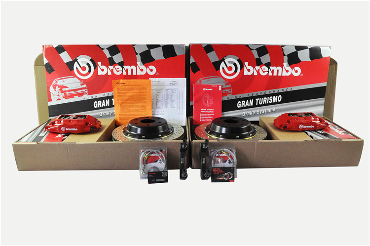 本田雅閣、思鉑睿專(zhuān)用BREMBO剎車(chē)套裝 大四活塞鮑魚(yú) 配合加大型剎車(chē)盤(pán)